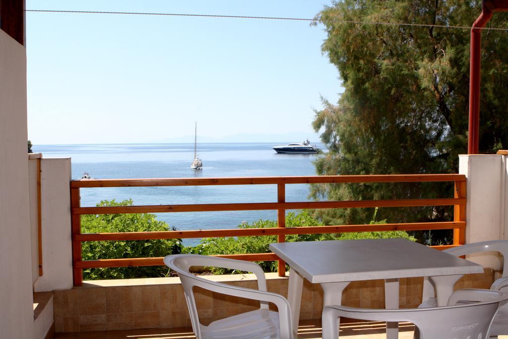 Ostria Hotel Patitíri Szoba fotó