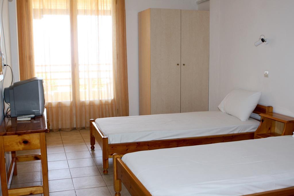 Ostria Hotel Patitíri Szoba fotó