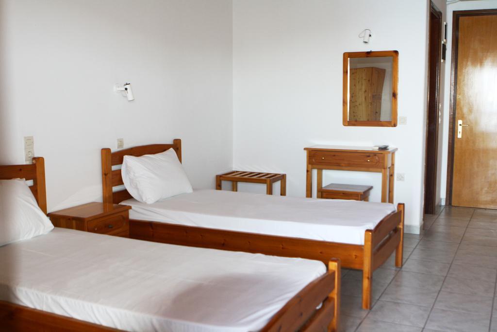 Ostria Hotel Patitíri Szoba fotó